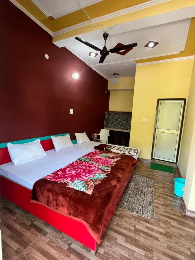 Girish Alay Home Stay Rudraprayāg Buitenkant foto