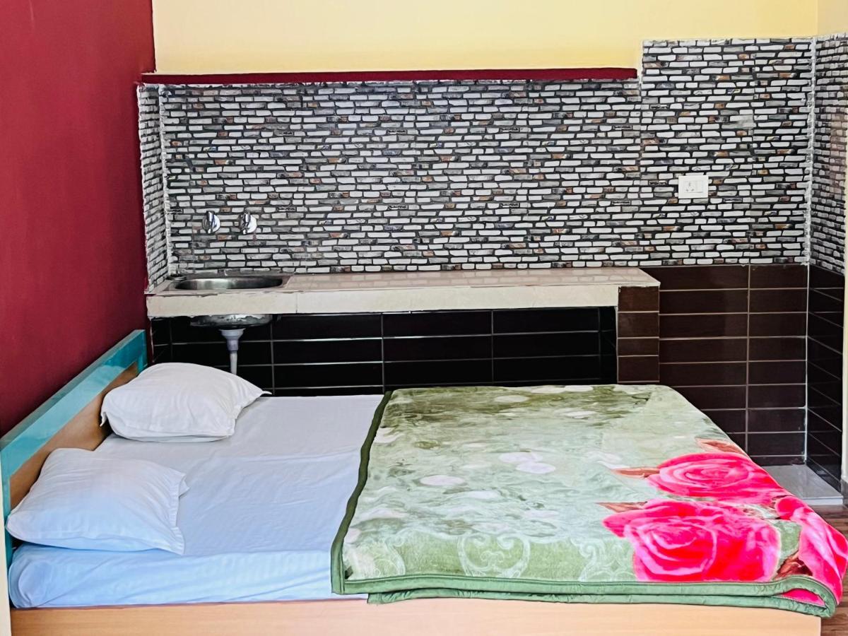 Girish Alay Home Stay Rudraprayāg Buitenkant foto