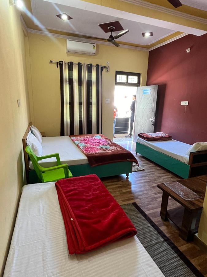 Girish Alay Home Stay Rudraprayāg Buitenkant foto