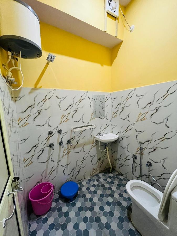 Girish Alay Home Stay Rudraprayāg Buitenkant foto