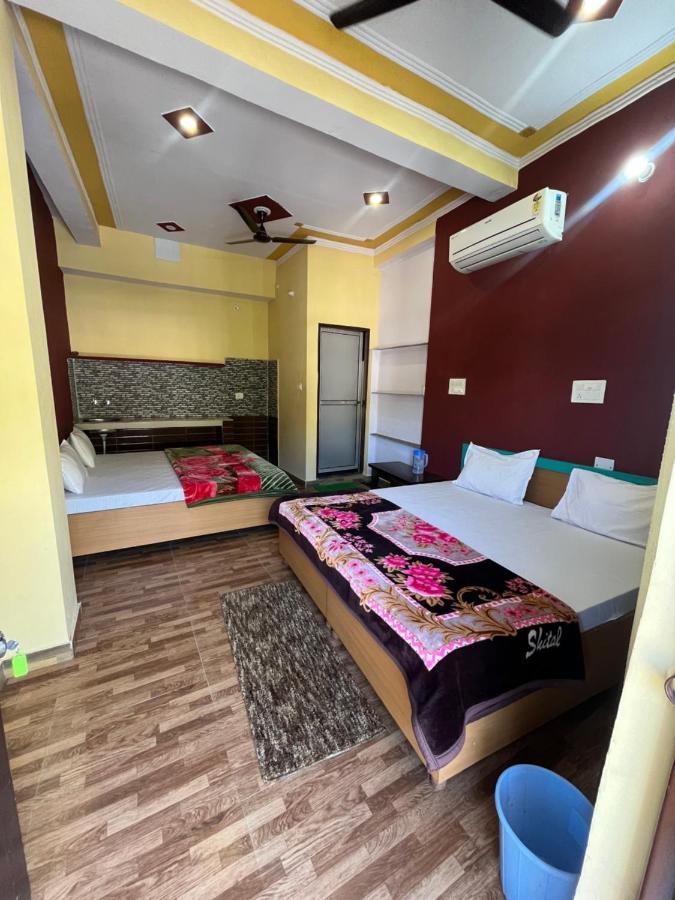 Girish Alay Home Stay Rudraprayāg Buitenkant foto