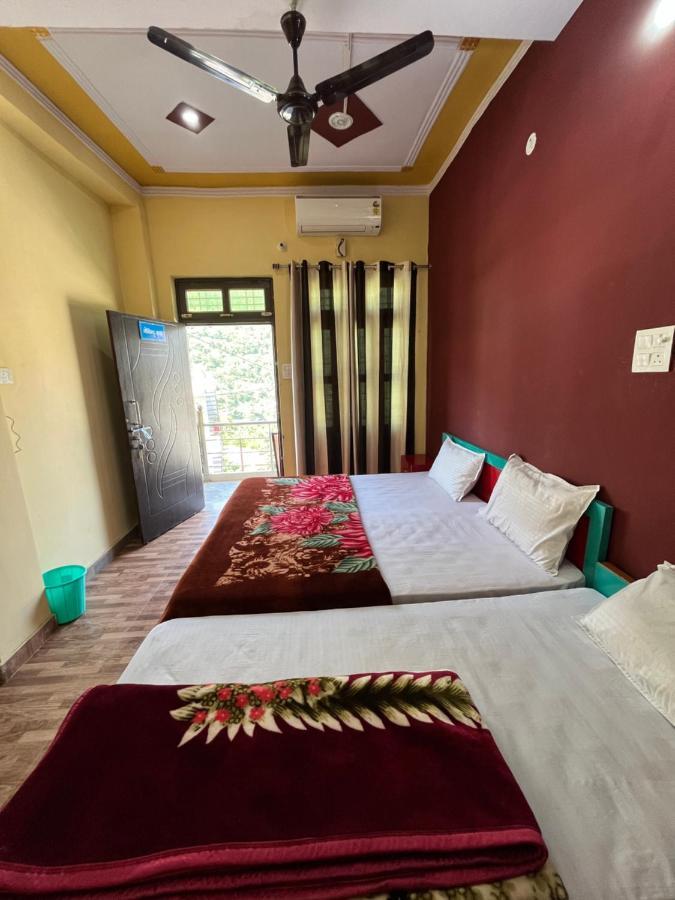 Girish Alay Home Stay Rudraprayāg Buitenkant foto