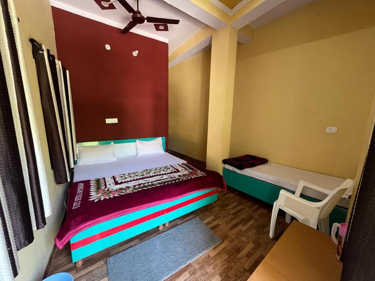 Girish Alay Home Stay Rudraprayāg Buitenkant foto